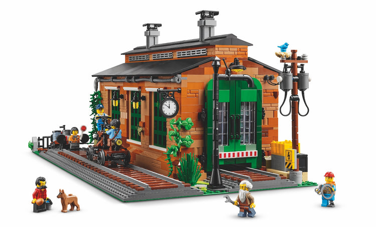 LEGO Old Train Engine Shed #L910033