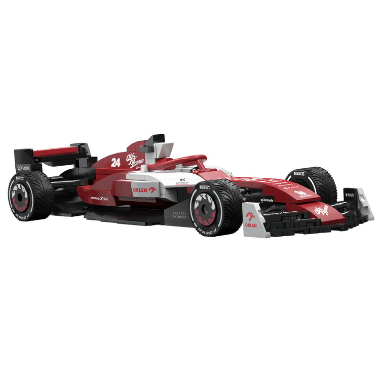 CaDA Alfa Romeo F1 Team ORLEN C42 1:24 C55026