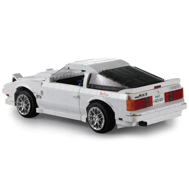 CaDA Initial D Mazda RX-7 FC3S with RC option 1:12 C61022