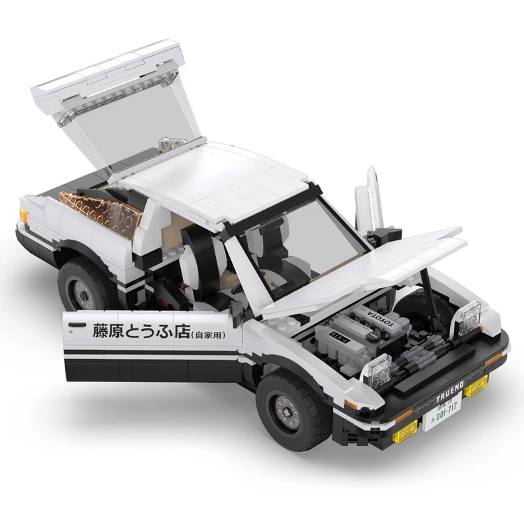 CaDA Initial D Toyota Trueno AE86 with RC option 1:12 C61024